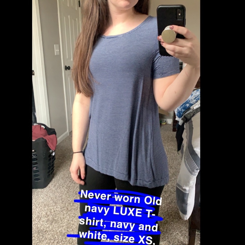 🚫SOLD🚫Navy Old Navy LUXE T-shirt